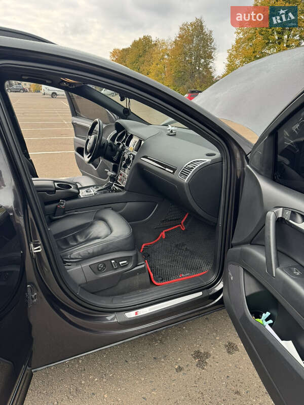 Внедорожник / Кроссовер Audi Q7 2015 в Ровно фото 12 Внедорожник / Кроссовер Audi Q7 2015 в Ровно