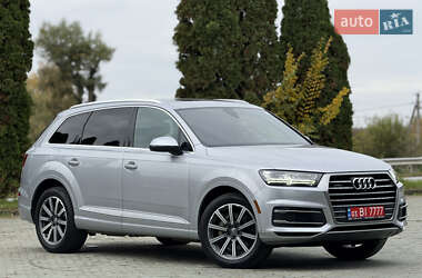 Позашляховик / Кросовер Audi Q7 2019 в 