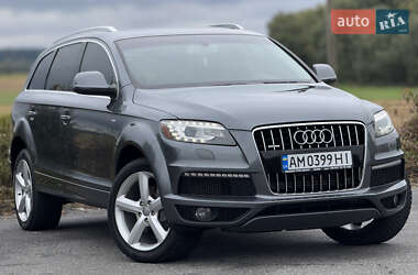 Позашляховик / Кросовер Audi Q7 2011 в 