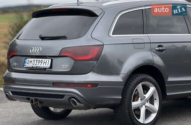 Позашляховик / Кросовер Audi Q7 2011 в 