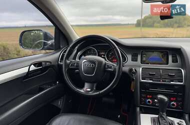 Позашляховик / Кросовер Audi Q7 2011 в 