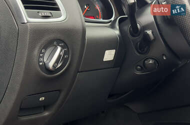 Позашляховик / Кросовер Audi Q7 2011 в 