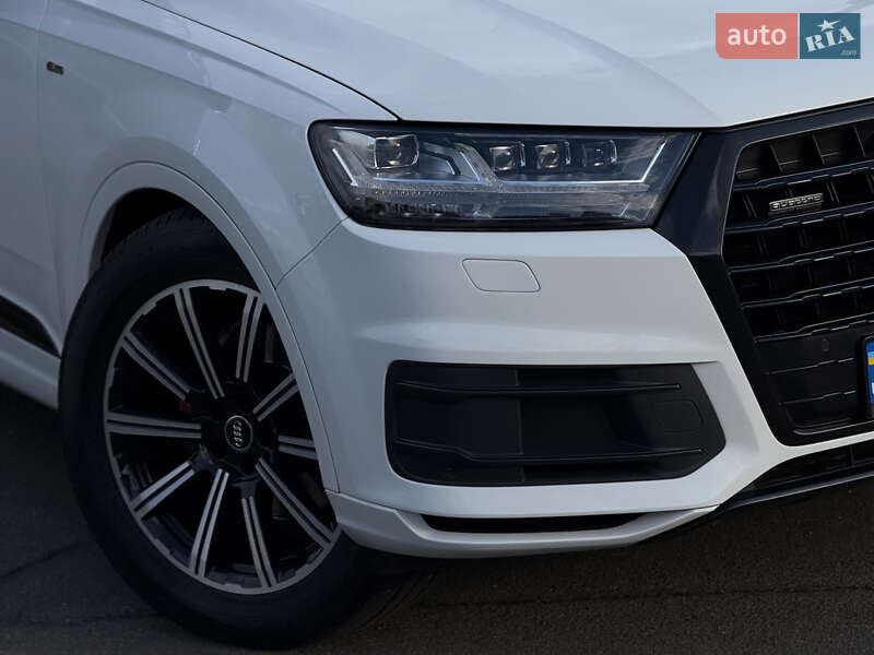 Позашляховик / Кросовер Audi Q7 2017 в Одесі фото 19 Позашляховик / Кросовер Audi Q7 2017 в Одесі