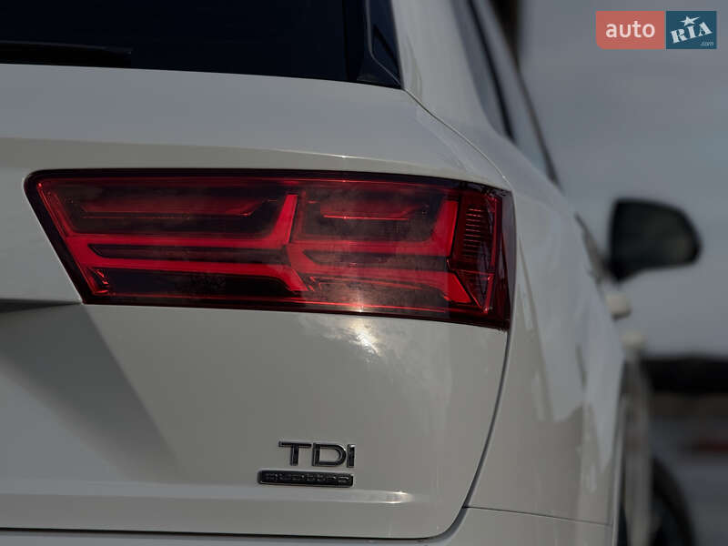 Позашляховик / Кросовер Audi Q7 2017 в Одесі фото 23 Позашляховик / Кросовер Audi Q7 2017 в Одесі