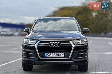 Позашляховик / Кросовер Audi Q7 2017 в  фото 3 Позашляховик / Кросовер Audi Q7 2017 в