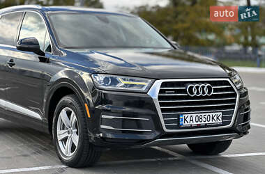 Позашляховик / Кросовер Audi Q7 2017 в  фото 12 Позашляховик / Кросовер Audi Q7 2017 в