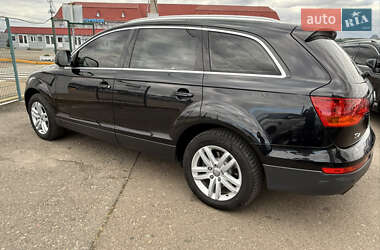 Позашляховик / Кросовер Audi Q7 2007 в 