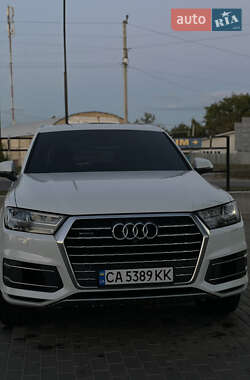 Внедорожник / Кроссовер Audi Q7 2016 в Корсуне-Шевченковском