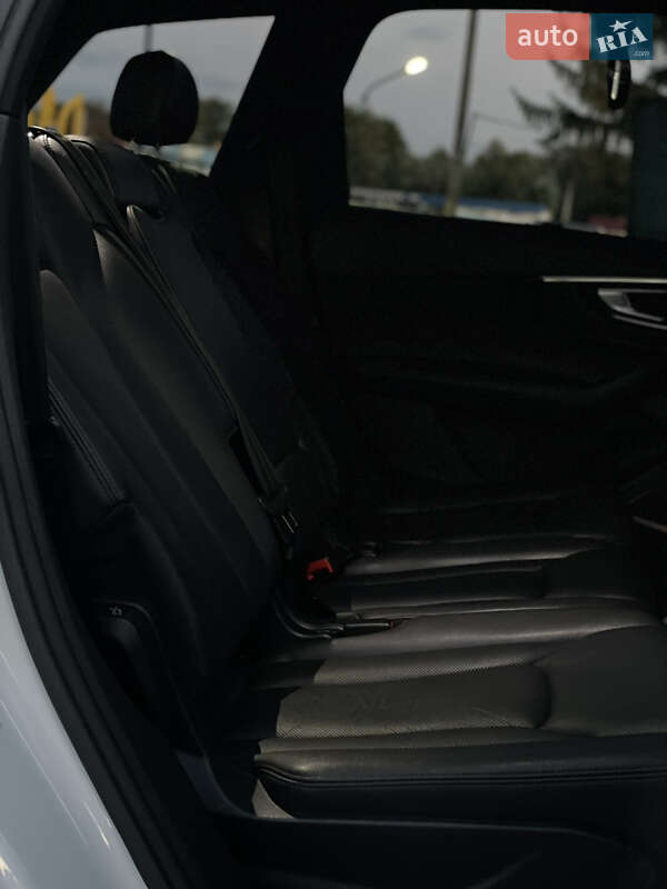 Внедорожник / Кроссовер Audi Q7 2016 в Корсуне-Шевченковском фото 6 Внедорожник / Кроссовер Audi Q7 2016 в Корсуне-Шевченковском