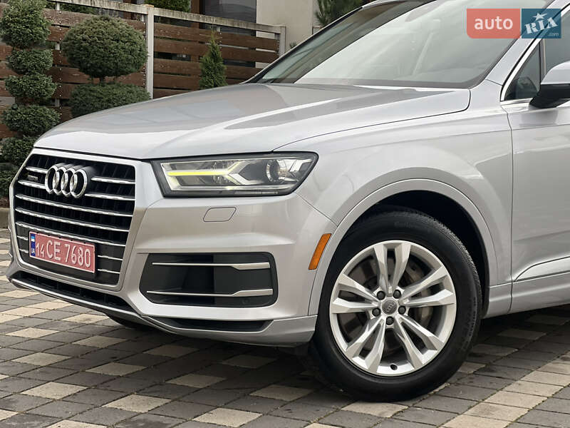Внедорожник / Кроссовер Audi Q7 2015 в Стрые
