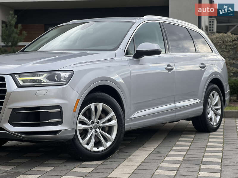 Внедорожник / Кроссовер Audi Q7 2015 в Стрые