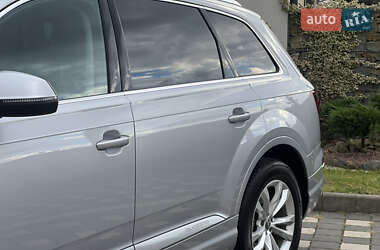 Позашляховик / Кросовер Audi Q7 2015 в  фото 21 Позашляховик / Кросовер Audi Q7 2015 в