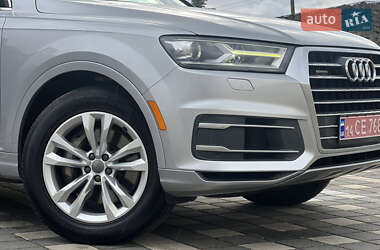 Позашляховик / Кросовер Audi Q7 2015 в  фото 29 Позашляховик / Кросовер Audi Q7 2015 в