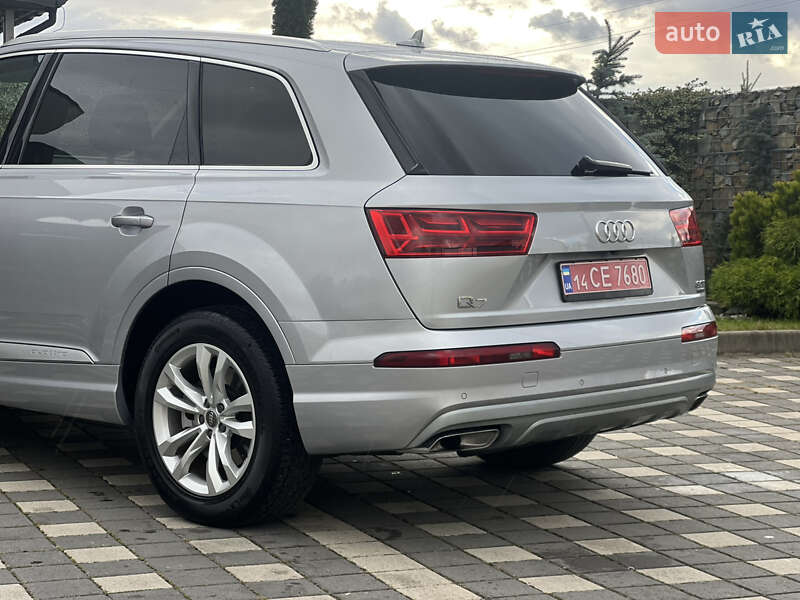 Внедорожник / Кроссовер Audi Q7 2015 в Стрые