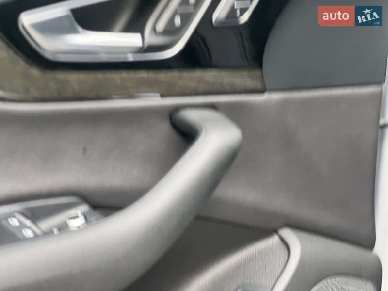 Внедорожник / Кроссовер Audi Q7 2015 в Стрые
