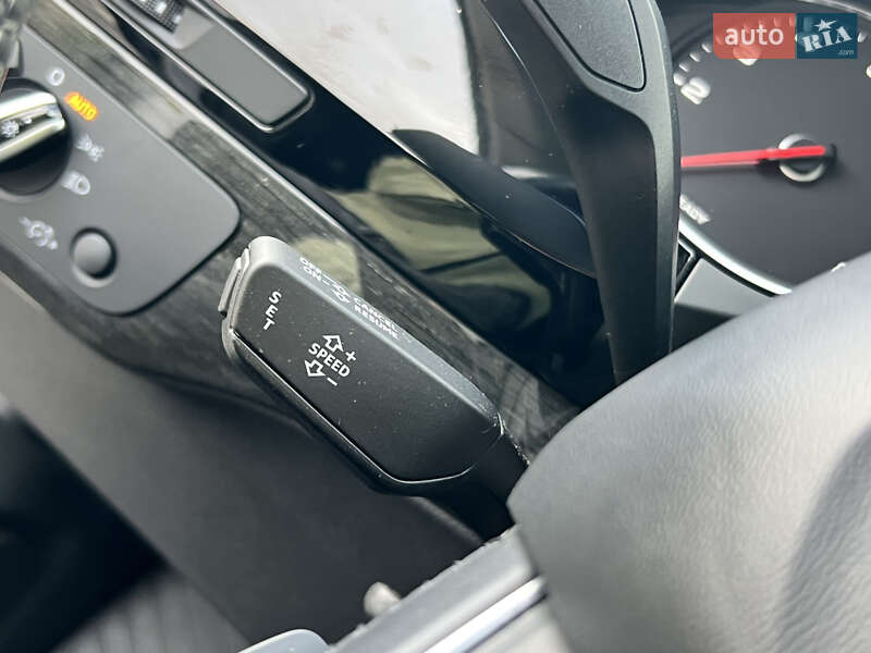 Внедорожник / Кроссовер Audi Q7 2015 в Стрые