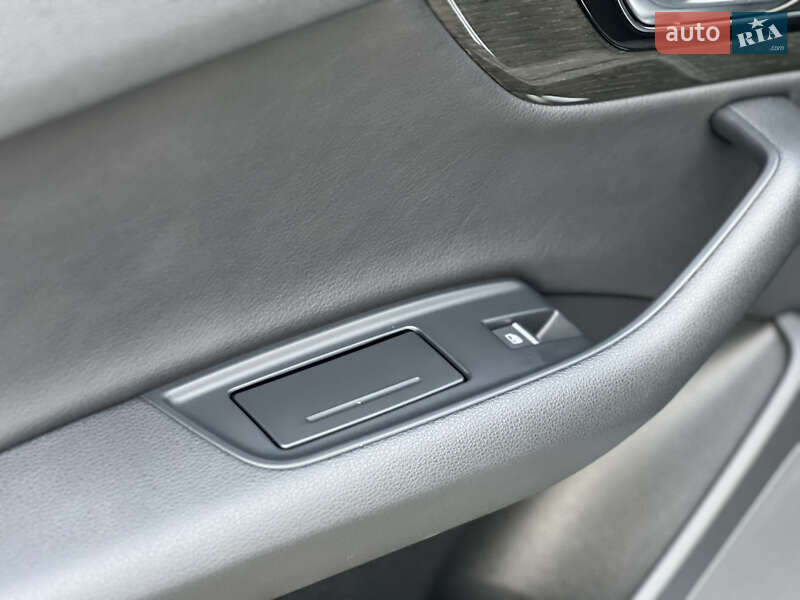 Внедорожник / Кроссовер Audi Q7 2015 в Стрые