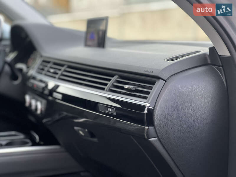 Внедорожник / Кроссовер Audi Q7 2015 в Стрые