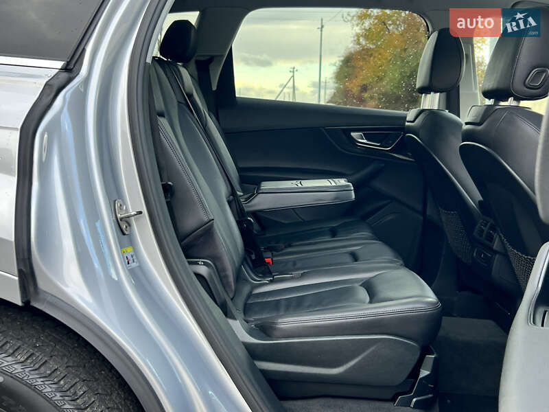 Внедорожник / Кроссовер Audi Q7 2015 в Стрые
