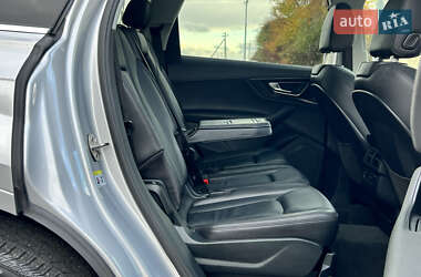 Позашляховик / Кросовер Audi Q7 2015 в  фото 116 Позашляховик / Кросовер Audi Q7 2015 в