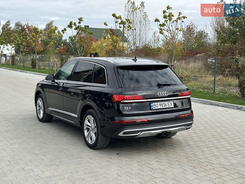 Позашляховик / Кросовер Audi Q7 2020 в Тернополі