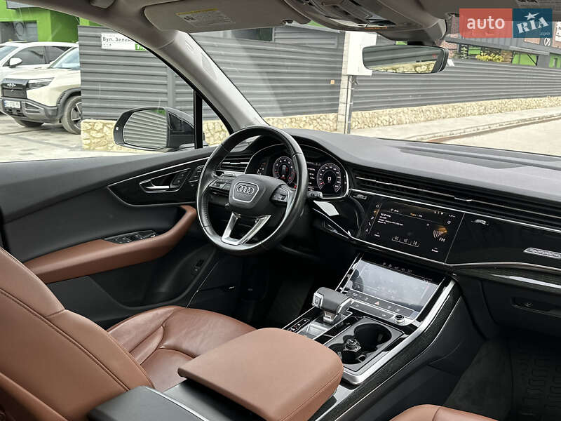 Позашляховик / Кросовер Audi Q7 2020 в Тернополі