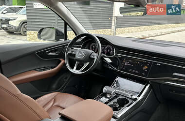 Внедорожник / Кроссовер Audi Q7 2020 в 