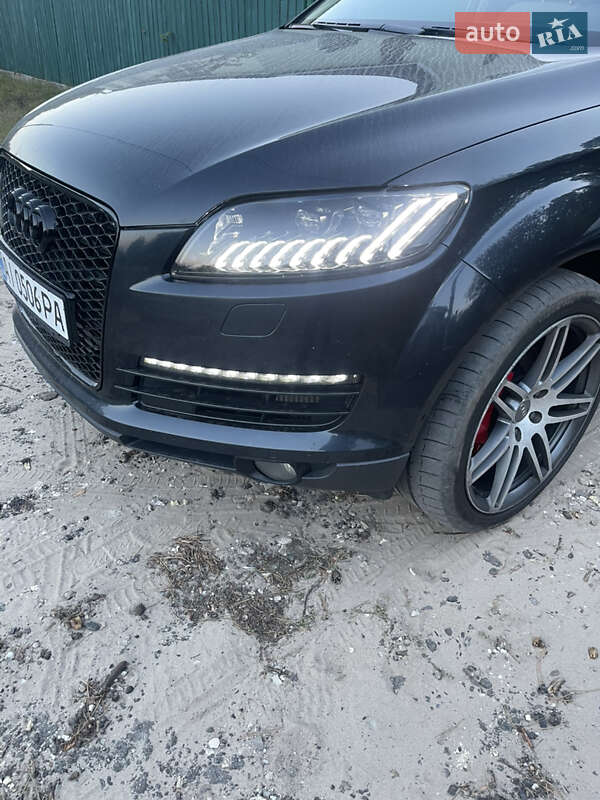 Внедорожник / Кроссовер Audi Q7 2007 в Буче