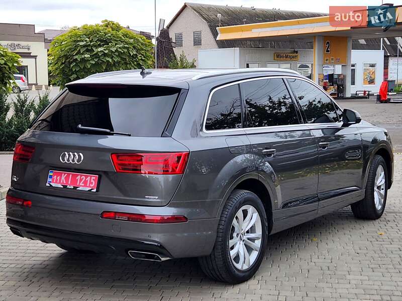 Внедорожник / Кроссовер Audi Q7 2019 в Виннице