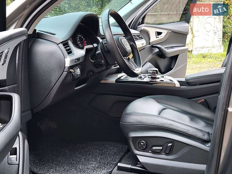 Внедорожник / Кроссовер Audi Q7 2019 в Виннице