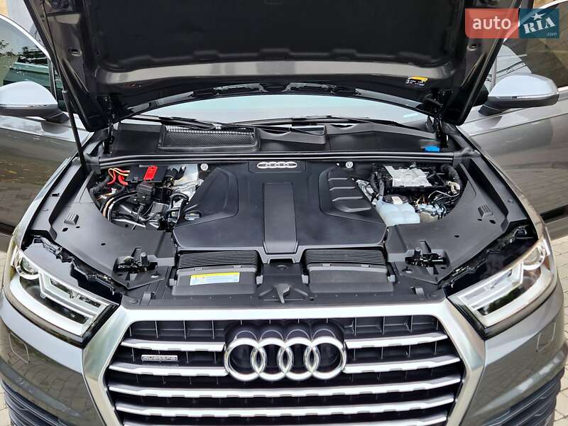 Внедорожник / Кроссовер Audi Q7 2019 в Виннице