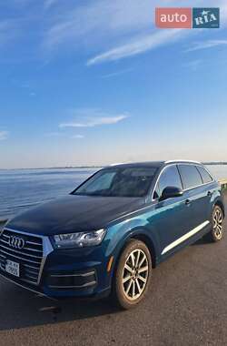 Позашляховик / Кросовер Audi Q7 2018 в Києві