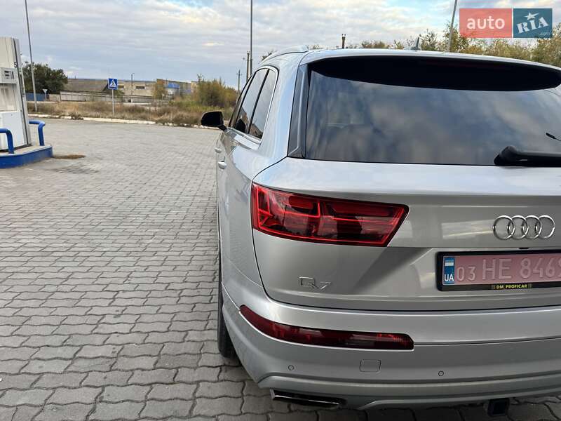 Позашляховик / Кросовер Audi Q7 2017 в Верхньодніпровську фото 10 Позашляховик / Кросовер Audi Q7 2017 в Верхньодніпровську