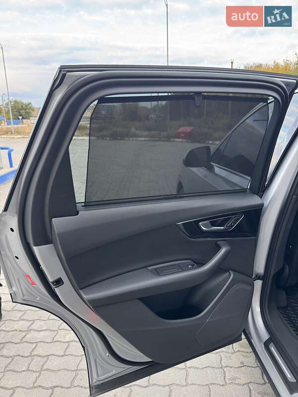 Позашляховик / Кросовер Audi Q7 2017 в Верхньодніпровську фото 40 Позашляховик / Кросовер Audi Q7 2017 в Верхньодніпровську