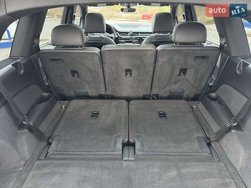 Позашляховик / Кросовер Audi Q7 2017 в Верхньодніпровську фото 46 Позашляховик / Кросовер Audi Q7 2017 в Верхньодніпровську