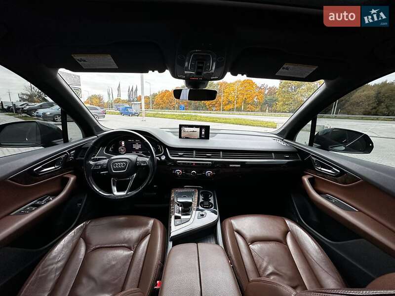 Позашляховик / Кросовер Audi Q7 2016 в Львові