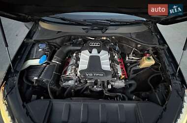 Позашляховик / Кросовер Audi Q7 2015 в  фото 10 Позашляховик / Кросовер Audi Q7 2015 в
