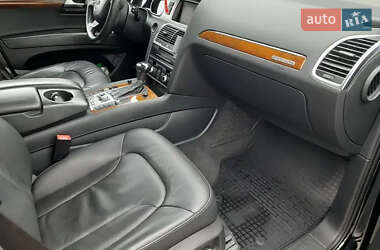 Внедорожник / Кроссовер Audi Q7 2013 в 