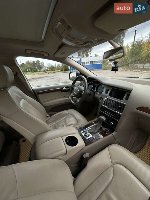 Внедорожник / Кроссовер Audi Q7 2013 в Ровно