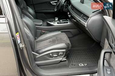 Внедорожник / Кроссовер Audi Q7 2019 в 