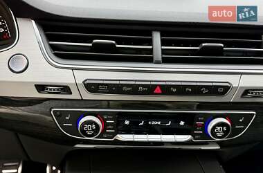 Внедорожник / Кроссовер Audi Q7 2019 в 
