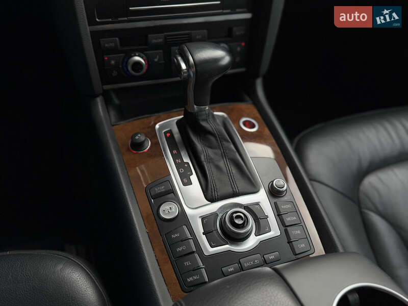 Позашляховик / Кросовер Audi Q7 2013 в Києві