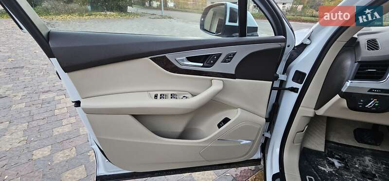 Внедорожник / Кроссовер Audi Q7 2019 в Львове фото 24 Внедорожник / Кроссовер Audi Q7 2019 в Львове