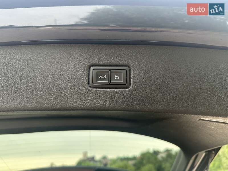 Позашляховик / Кросовер Audi Q7 2016 в Києві фото 22 Позашляховик / Кросовер Audi Q7 2016 в Києві