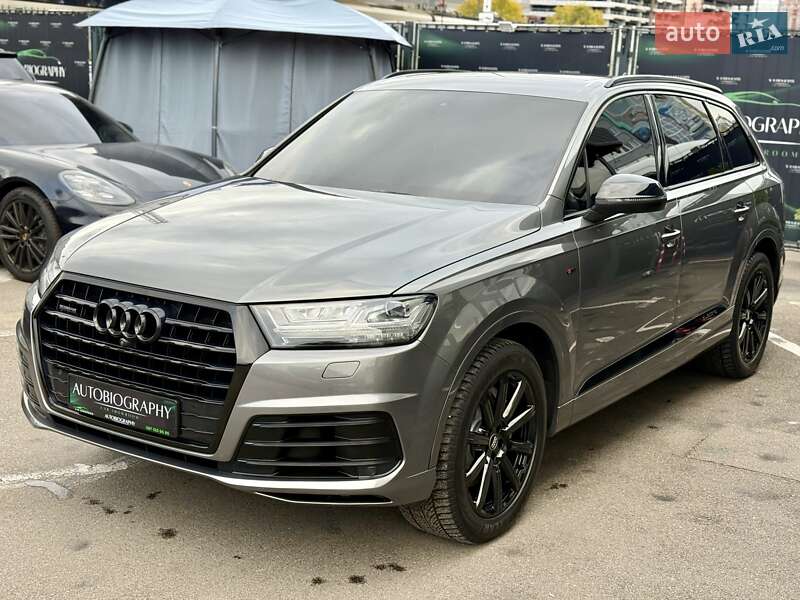 Позашляховик / Кросовер Audi Q7 2016 в Києві
