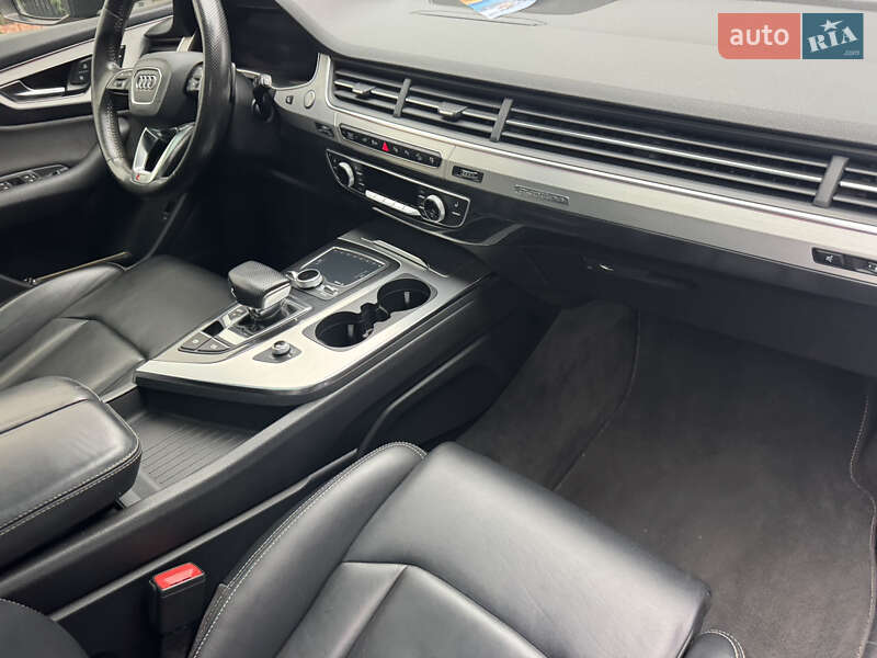 Позашляховик / Кросовер Audi Q7 2016 в Луцьку фото 17 Позашляховик / Кросовер Audi Q7 2016 в Луцьку