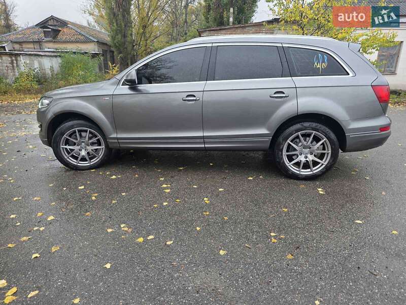 Позашляховик / Кросовер Audi Q7 2009 в Харкові