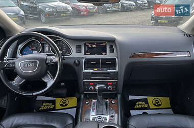 Позашляховик / Кросовер Audi Q7 2013 в  фото 9 Позашляховик / Кросовер Audi Q7 2013 в