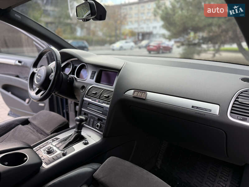 Позашляховик / Кросовер Audi Q7 2012 в Дніпрі фото 37 Позашляховик / Кросовер Audi Q7 2012 в Дніпрі