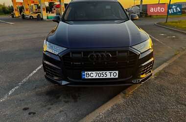Внедорожник / Кроссовер Audi Q7 2021 в 